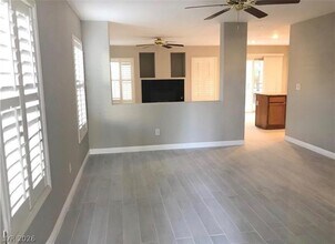 6473 Blue Iris Ct in Las Vegas, NV - Building Photo - Building Photo