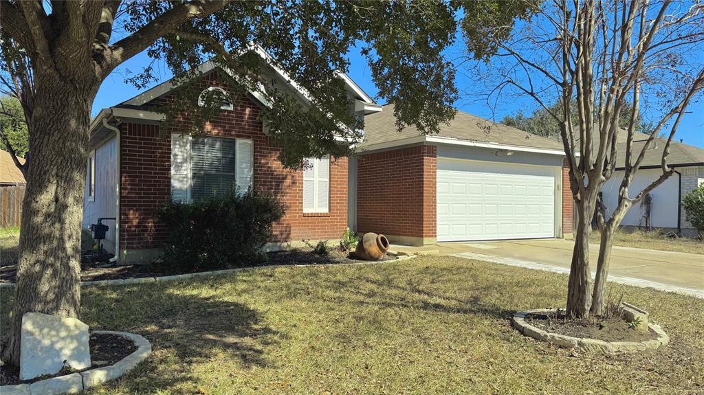 104 Evergreen Cir in Georgetown, TX - Building Photo