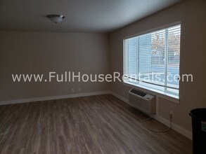 1100 Q St-Unit -#105 in Springfield, OR - Building Photo - Building Photo