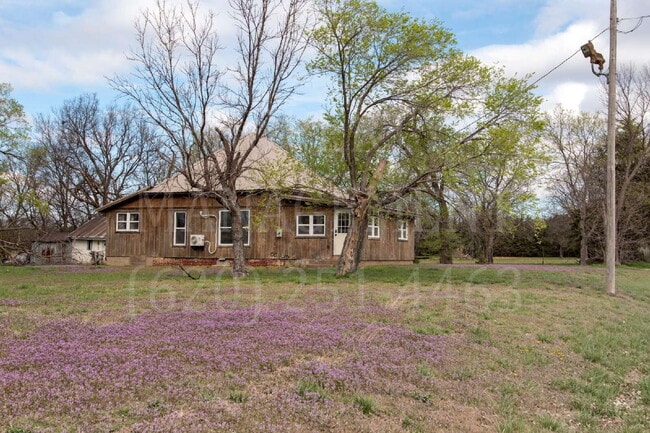 property at 2041 Cr 5300