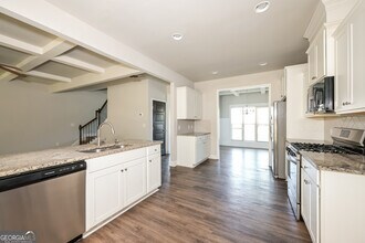 767 Overlook Gln Dr in Lawrenceville, GA - Building Photo - Building Photo