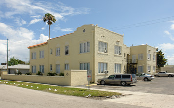 5101 Webster Ave in West Palm Beach, FL - Foto de edificio - Building Photo