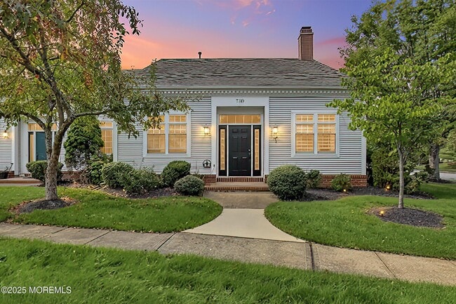property at 75C Winthrop Rd