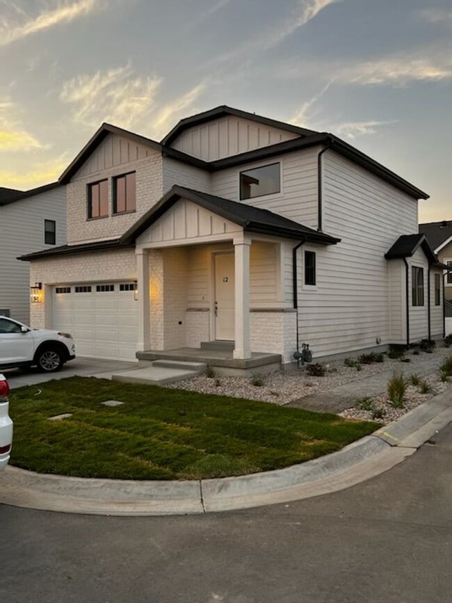 property at 12 W Orch Ln