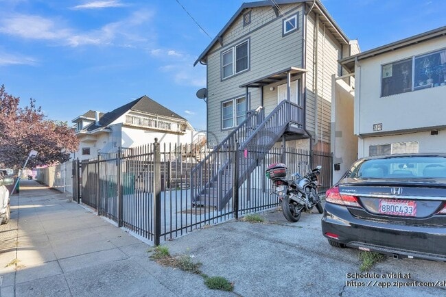 655 Brockhurst St in Oakland, CA - Building Photo - Building Photo