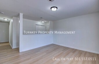 5300 Southboro Ct in Little Rock, AR - Building Photo - Building Photo