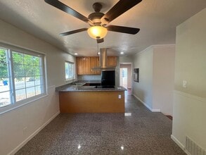 4884 Omar St in Fremont, CA - Building Photo - Building Photo