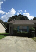 8464 Kipling St in Pensacola, FL - Building Photo