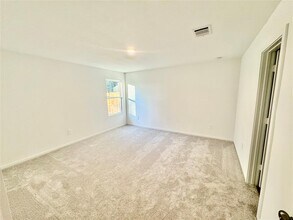 22784 Hackberry Leaf Dr in New Caney, TX - Building Photo - Building Photo