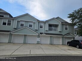 7036 Deer Lodge Cir in Jacksonville, FL - Building Photo