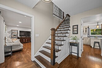 250 Roslara Ct in Bartlett, IL - Building Photo - Building Photo