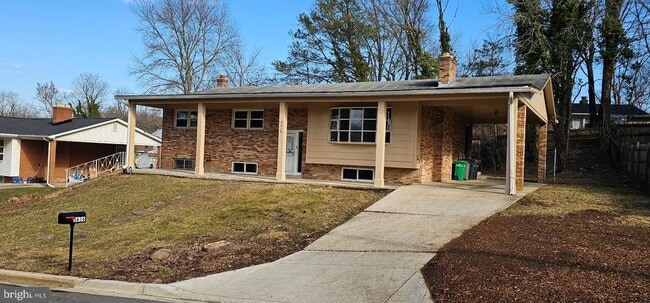 property at 5616 Old Temple Hill Rd