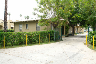 467 Riverdale Dr in Glendale, CA - Building Photo - Building Photo