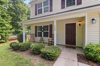 1528 Magnolia Dr in Lancaster, SC - Foto de edificio - Building Photo