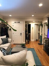 147 Hudson St, Unit 1 in Somerville, MA - Building Photo - Building Photo