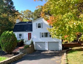 22 River Bend Cir in Exeter, NH - Building Photo