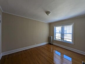 6703 N Greenview Ave in Chicago, IL - Building Photo - Building Photo