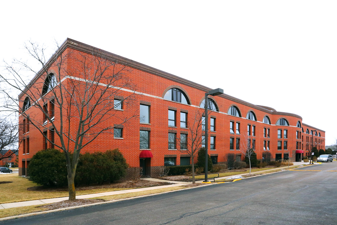 Linden Place Apartments in Arlington Heights, IL - Foto de edificio