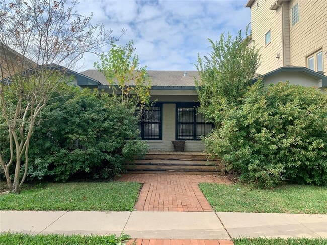 property at 1414 Stanford St
