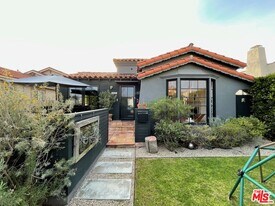 3159 Hutchison Ave in Los Angeles, CA - Building Photo