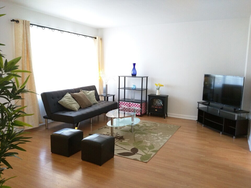 439 N Claremont St, Unit 2 in San Mateo, CA - Foto de edificio