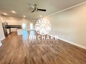 82 E Loveland Loop in Farmington, AR - Building Photo - Building Photo