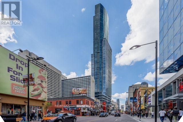 386-386 Yonge St