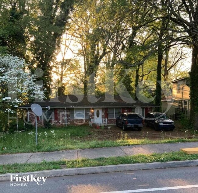 property at 1548 Sylvan Rd SW