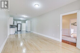 13086 Keele St in King, ON - Building Photo - Building Photo