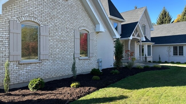 1161 Gavin Ct in Lake Forest, IL - Building Photo - Building Photo