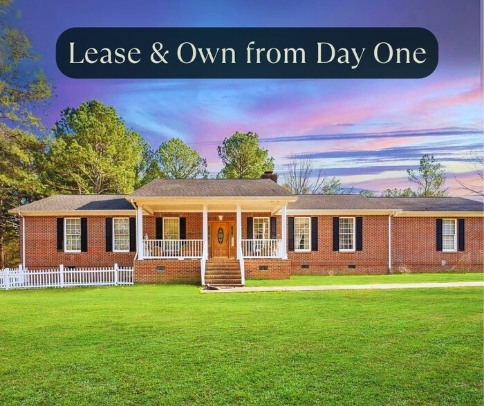 41 E T Hanner Rd in Bear Creek, NC - Building Photo