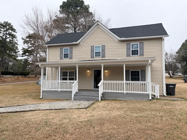 803 W 3rd Ave in Lawrenceville, VA - Building Photo