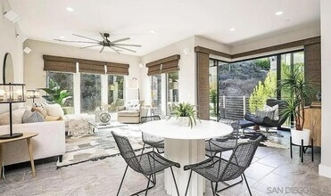 8434 Distinctive Dr in San Diego, CA - Building Photo - Building Photo
