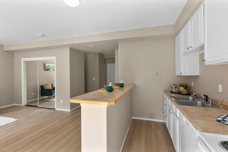 9731 26th Ave SW in Seattle, WA - Building Photo - Building Photo