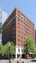 Park Tower Apartments in Portland, OR - Building Photo - Building Photo