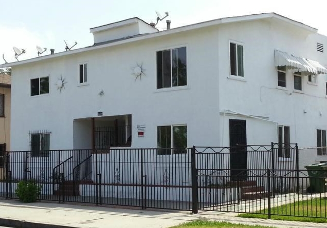 1304 Amalia Ave in Los Angeles, CA - Foto de edificio