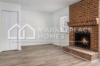 5279 Oakridge Dr in Stone Mountain, GA - Building Photo - Building Photo