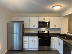 59 S Treehouse Ln in Round Lake, IL - Building Photo - Building Photo