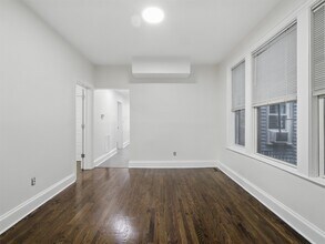 22 Grace St in Jersey City, NJ - Building Photo - Building Photo