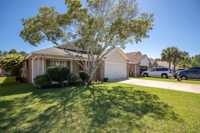 1606 Trent St in Fort Walton Beach, FL - Building Photo - Building Photo