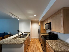 428 Monroe Ln in Charlottesville, VA - Building Photo - Building Photo
