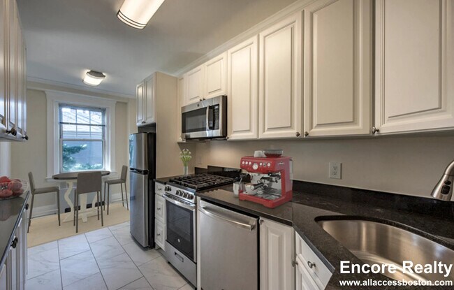 22 Chauncy St, Unit 1 in Cambridge, MA - Building Photo - Building Photo