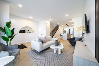 10749-10773 73 Ave NW, Unit SI ID1468026P in Edmonton, AB - Building Photo - Building Photo