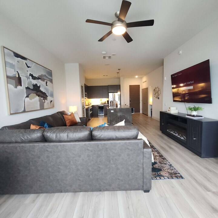 15501 N Dial Blvd, Unit ID1380009P in Scottsdale, AZ - Building Photo