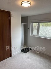 10813-10885 85 Ave in Edmonton, AB - Building Photo - Building Photo