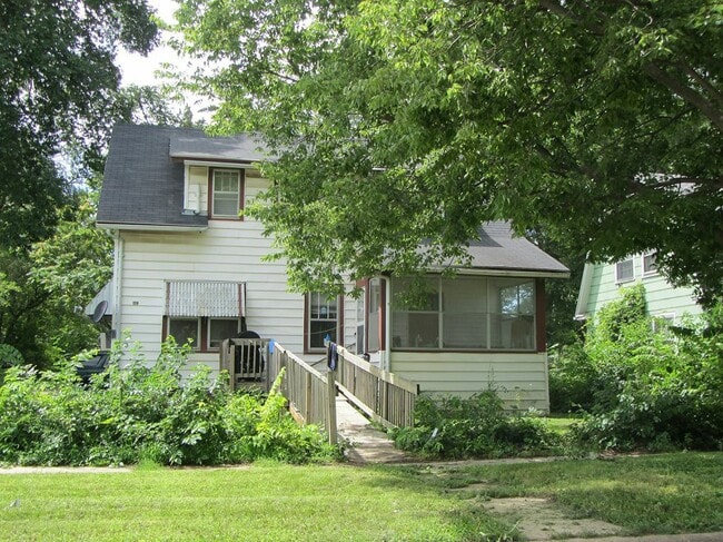 property at 119 Mohawk St