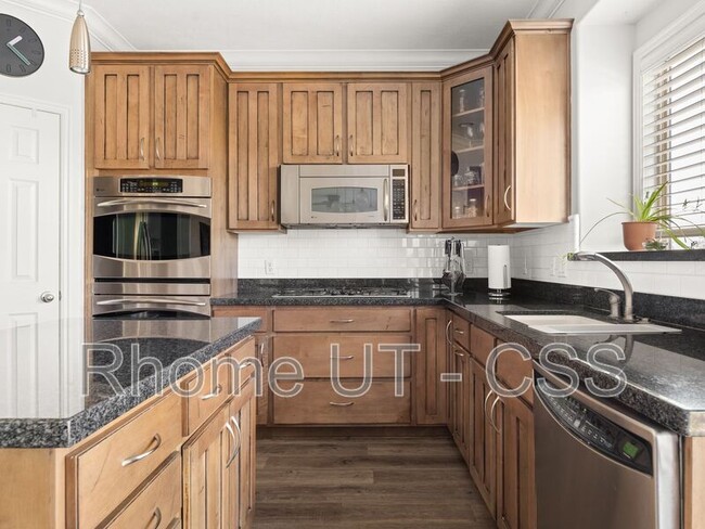 2698 W Shady Hollow Ln in Lehi, UT - Building Photo - Building Photo