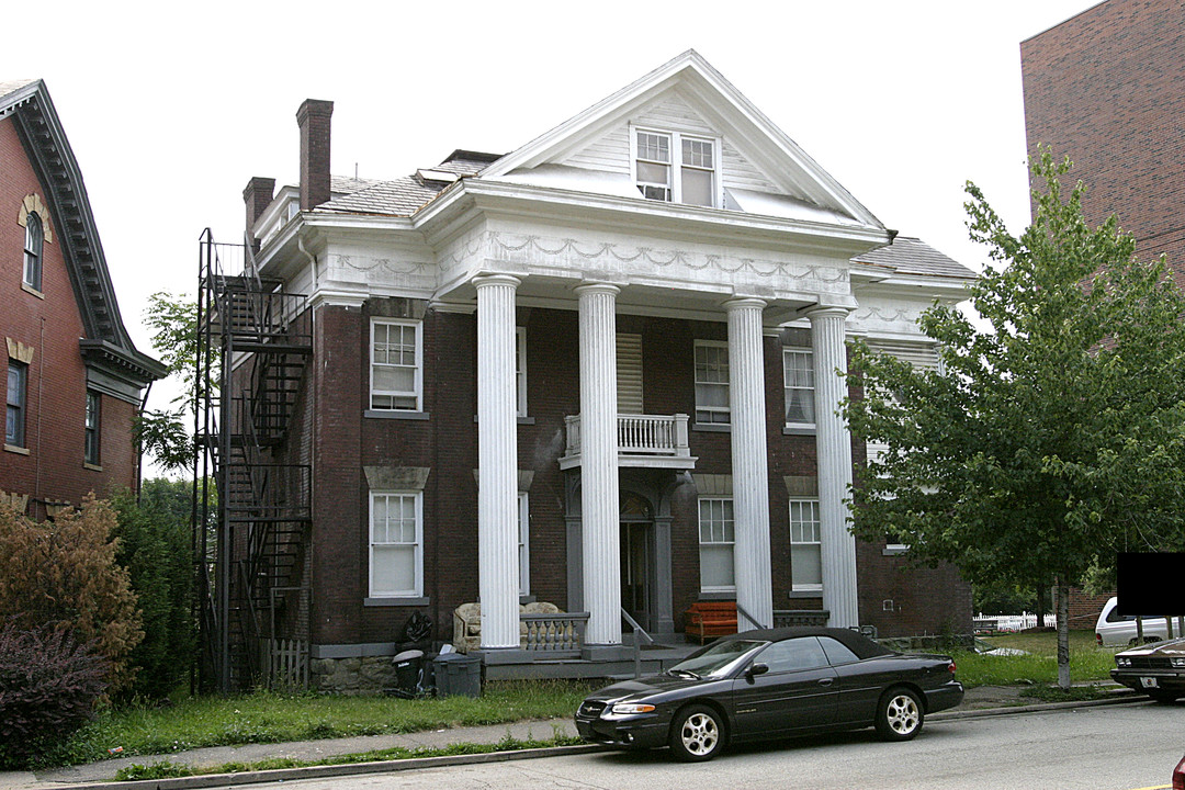 2345 Perrysville Ave in Pittsburgh, PA - Building Photo