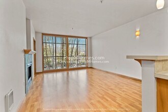 287 NE 3rd St in Gresham, OR - Building Photo - Building Photo