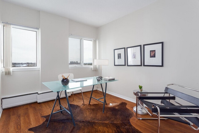 Glenmore Heights in Calgary, AB - Building Photo - Building Photo